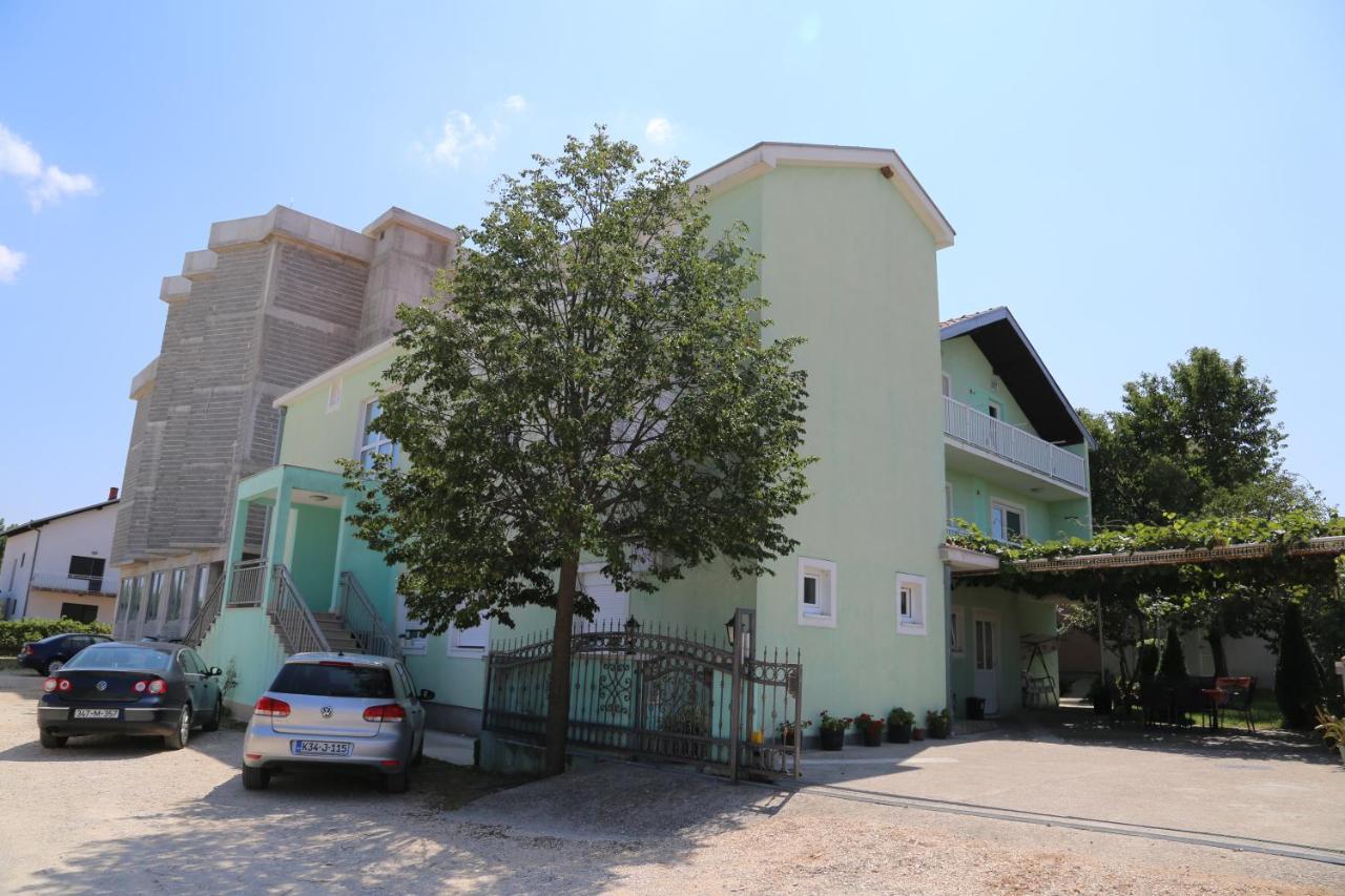 Hotel Pansion Devotions Međugorje Exterior foto